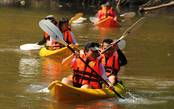 Scenic river in Kuching Sarawak | Semadang Kayaking
