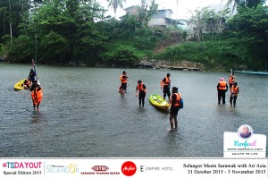 Berhujan tidak menghalang mereka bergembira semasa #TSDAYOUT